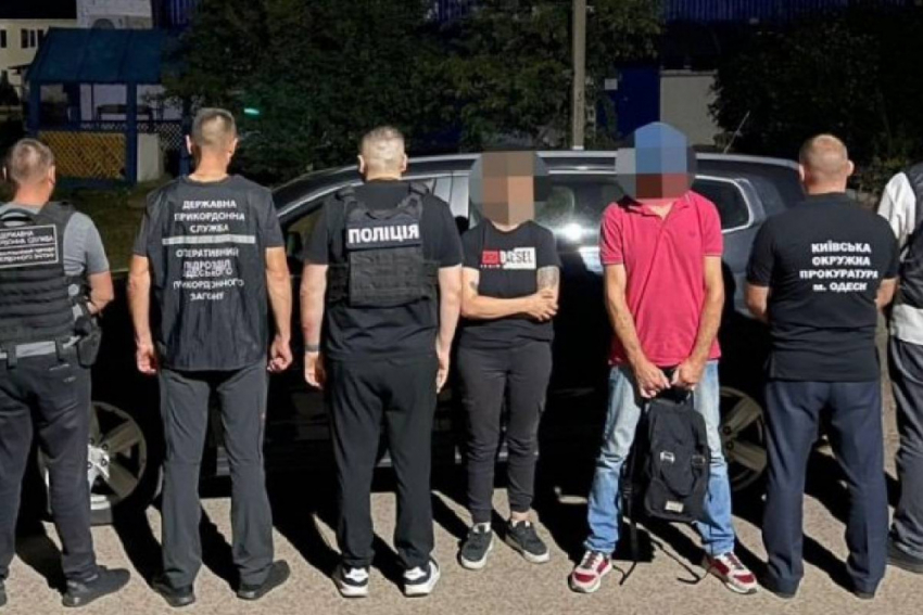 Таксистка из Одессы за деньги вывозила уклонистов в Молдову