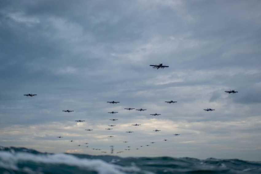 Российский Крым отбивает атаку беспилотников запущенных из Одесской области