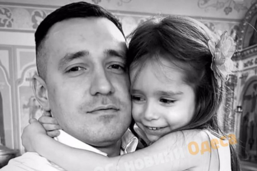 Ребёнок, на глазах у которого мать вонзила нож в сердце отцу, пропал на Одещине