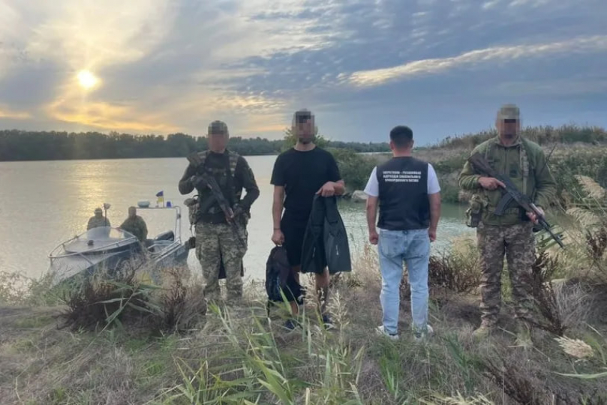 В Одесской области задержали рыбака-плавца, пытавшегося переплыть Дунай в Румынию