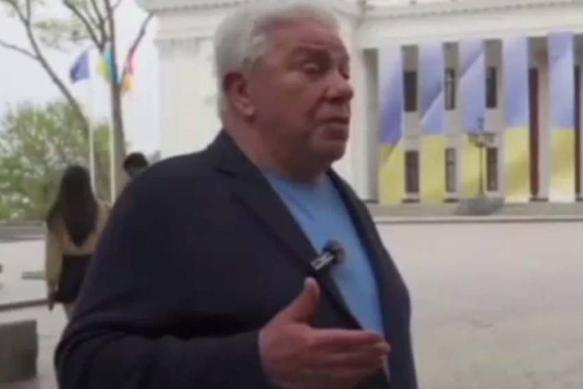 Звезда «Джентльмен-шоу» выступил против сноса памятника Пушкину в Одессе