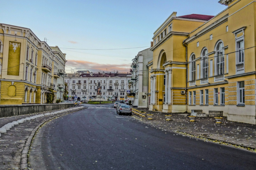 Новости Одессы: Артемий Лебедев раскритиковал новый герб, умер блогер Макс Рудада, полковник Бод назвал партизан главной движущей силой