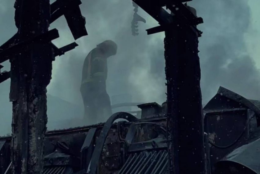 В сети появились жуткие кадры разрушенной дронами подстанции в одесском Арцизе