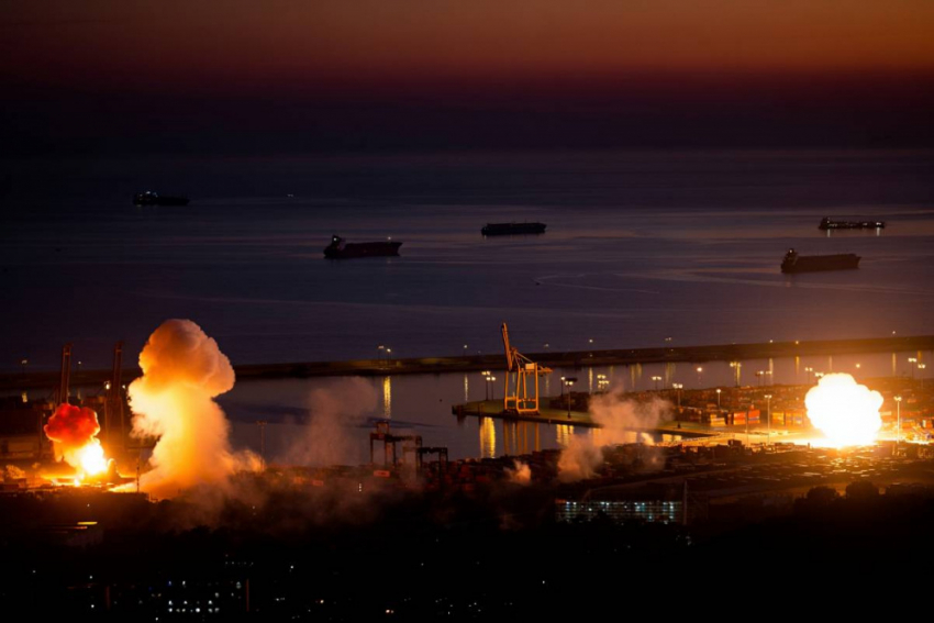 Ночью российские «Герани» разгромили объекты ВСУ в порту Одесской области