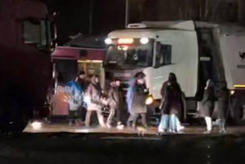 В центре Одессы горожане перекрыли дорогу из-за отключений света