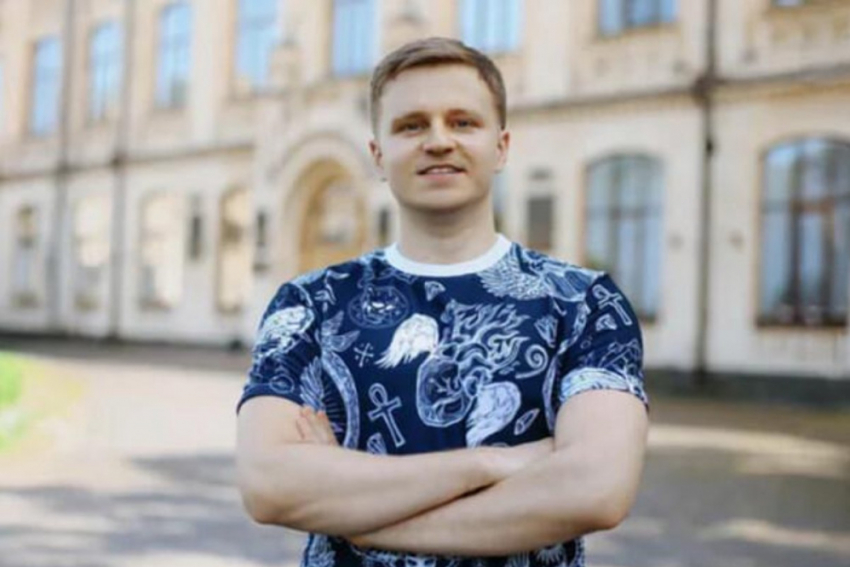 «Приеду ущемлять»: языковой активист Леоненко мчится на охоту в Одессу