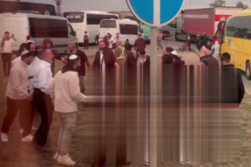 «Проблемные гости»: хасиды парализовали выезд из Одессы в сторону Молдовы