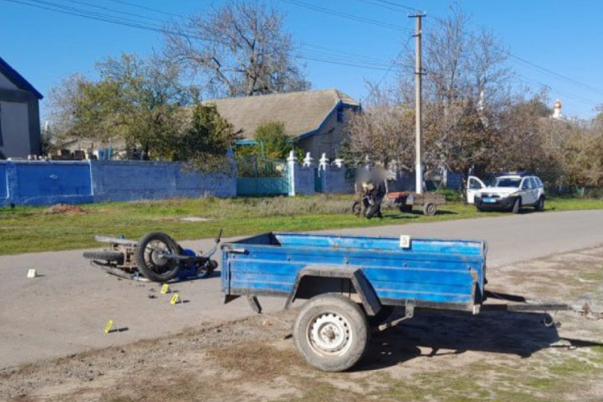 Под Одессой трое школьников на мотоцикле попали в ДТП