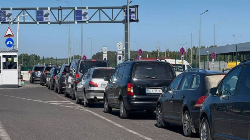 Выезд в Румынию через Одесскую область осложнился из-за многокилометровых пробок