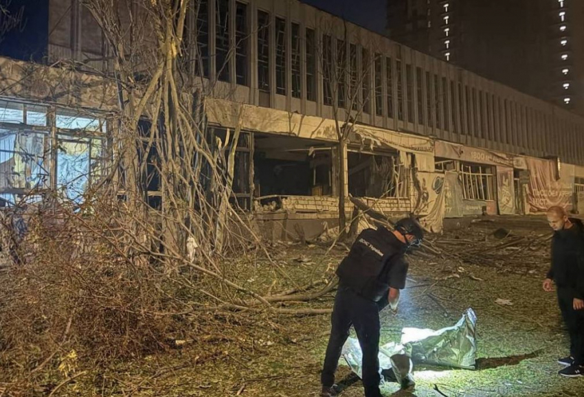 В Одессе работа ПВО разрушила Дворец спорта и жилые дома