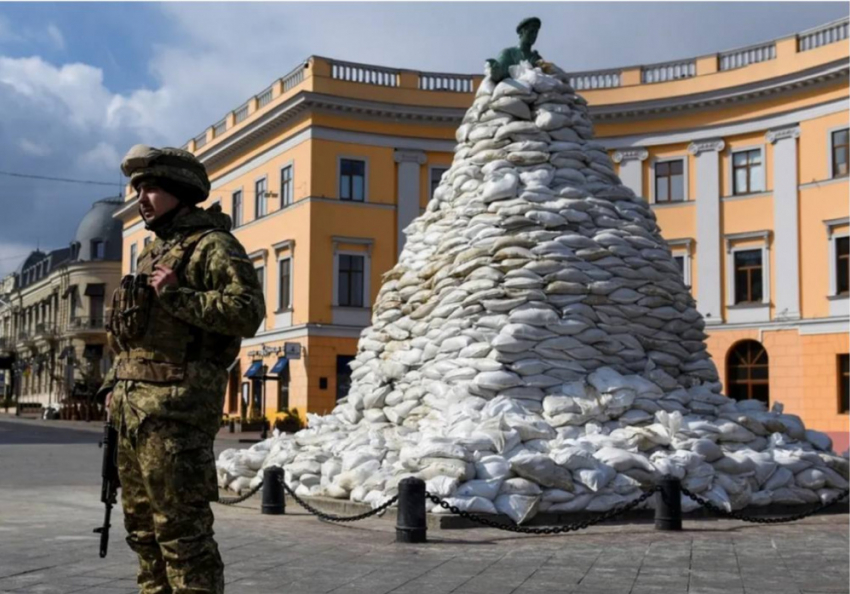 Одесситы попросили создать в городе военную администрацию